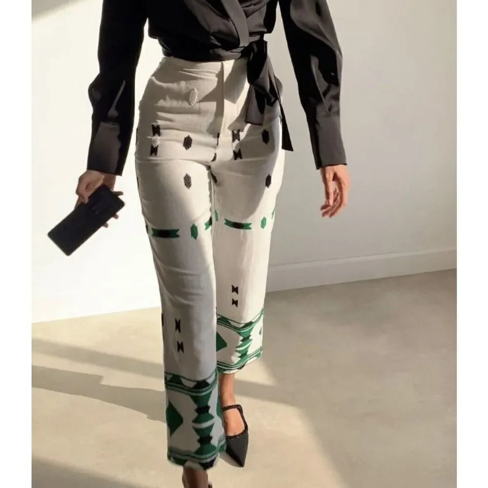 NWT Zara White Green Geometric Flat Front Embroidered Lined Trouser Pants Medium